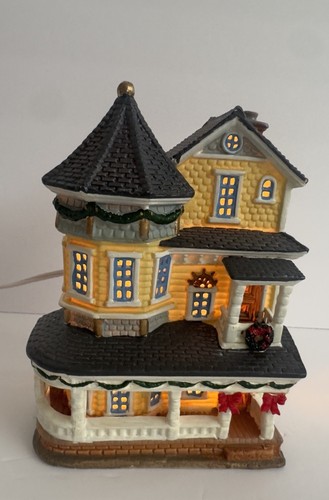 Lemax madsen manor store - lemax,